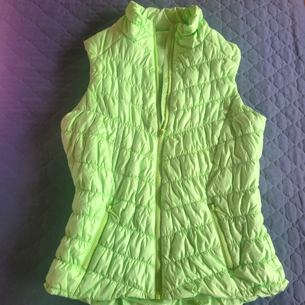 GG bluWoman's puffer vests